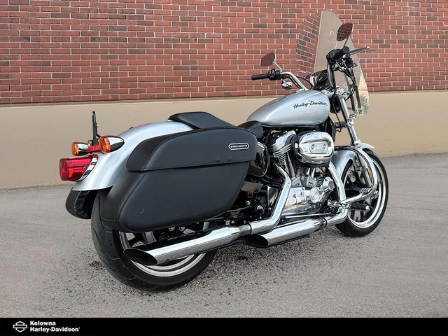 2014 Harley-Davidson, 17 564 km, dovoz Kanada — foto 4 z 5
