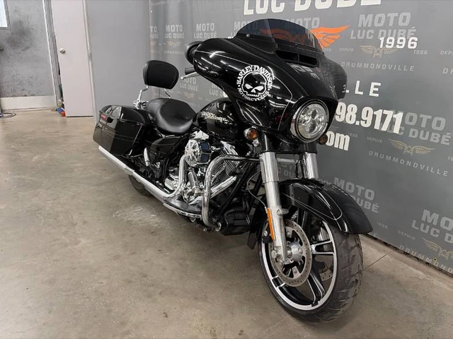 2015 Harley-Davidson, 58 928 km, dovoz Kanada — foto 3 z 5