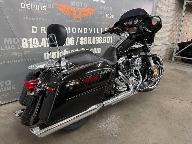 2015 Harley-Davidson, 58 928 km, dovoz Kanada — foto 4 z 5