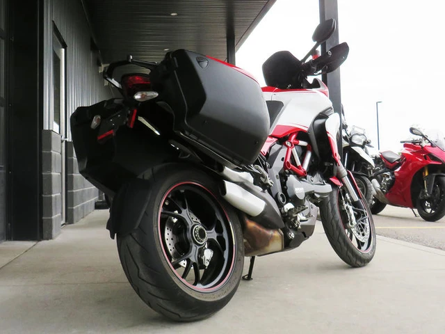 2014 Ducati, 6 191 km, dovoz Kanada — foto 5 z 5