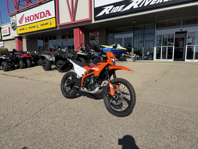 2025 KTM, 149 km, dovoz Kanada — foto 2 z 5