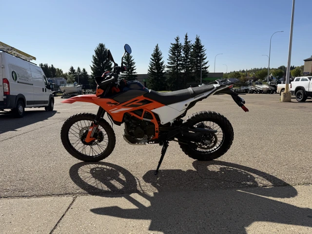 2025 KTM, 149 km, dovoz Kanada — foto 5 z 5