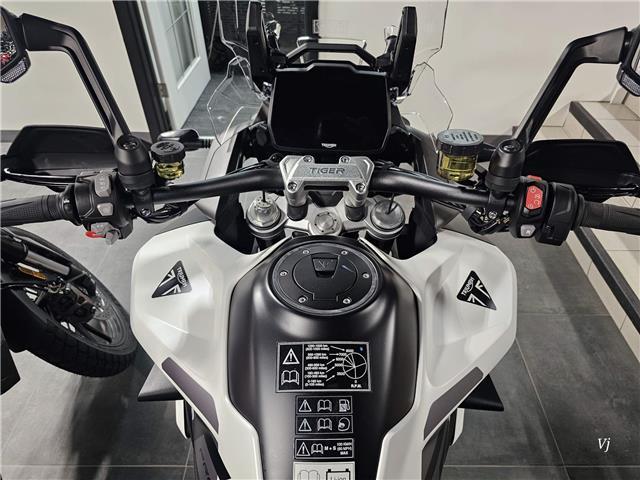 2026 Triumph, 1 km, dovoz Kanada — foto 5 z 5