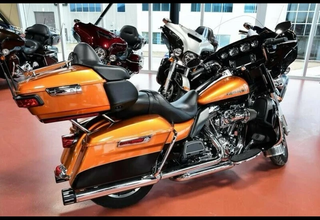 2015 Harley-Davidson, 49 000 km, dovoz Kanada — foto 4 z 5