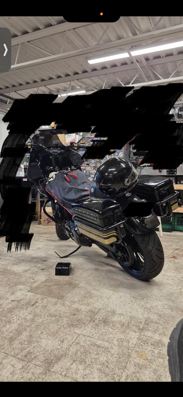 2009 Harley-Davidson, 50 000 km, dovoz Kanada — foto 4 z 5