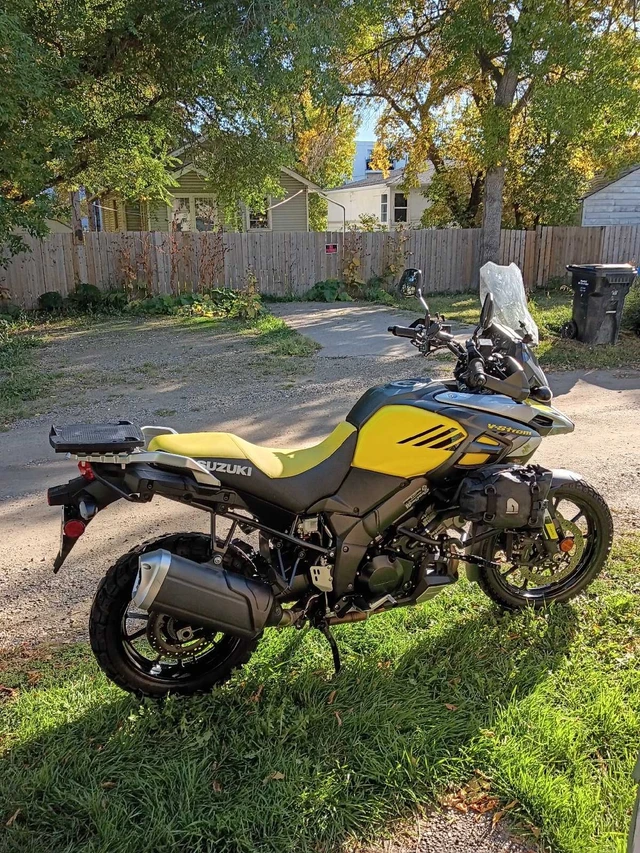 2018 Suzuki, 26 000 km, dovoz Kanada — foto 2 z 5
