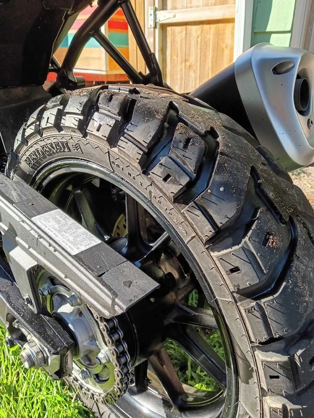 2018 Suzuki, 26 000 km, dovoz Kanada — foto 5 z 5