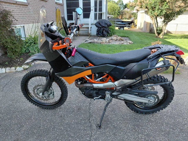 2017 KTM, 35 355 km, dovoz Kanada — foto 4 z 5