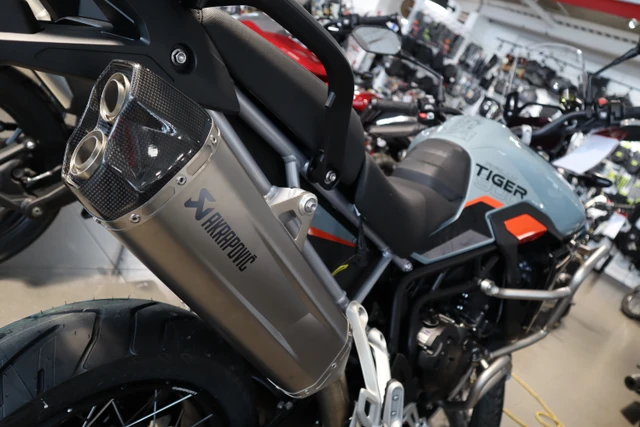 2026 Triumph, dovoz Kanada — foto 3 z 5