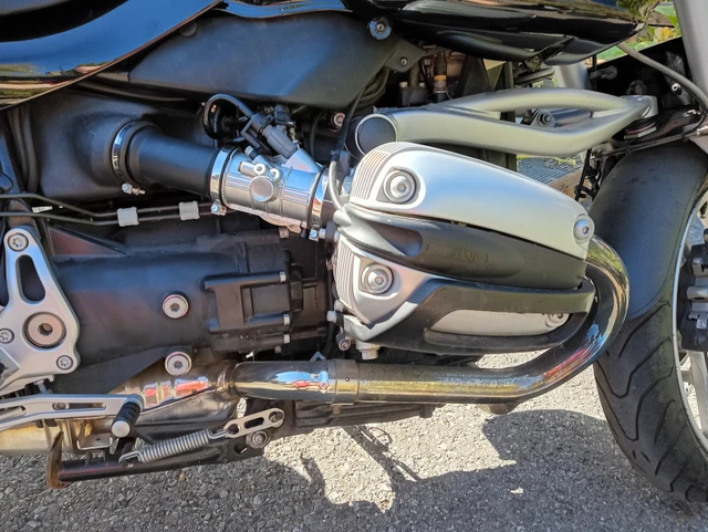 2001 BMW, 8 648 km, dovoz Kanada — foto 5 z 5