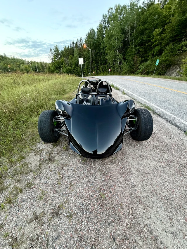 Suzuki, dovoz Kanada — foto 2 z 3