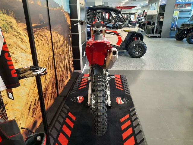 2026 Ducati, dovoz Kanada — foto 5 z 5