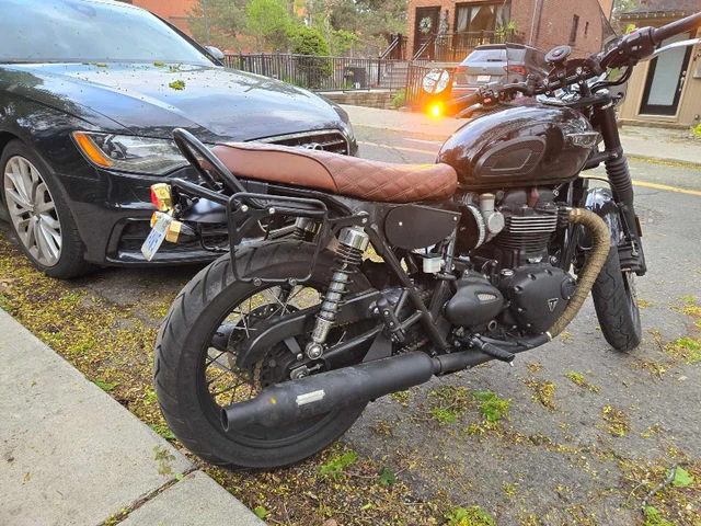 2017 Triumph, 39 000 km, dovoz Kanada — foto 3 z 4