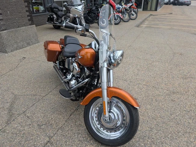 2014 Harley-Davidson, 30 529 km, dovoz Kanada — foto 2 z 5