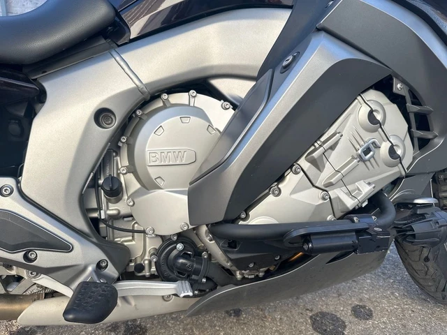 2018 BMW, 37 000 km, dovoz Kanada — foto 3 z 5