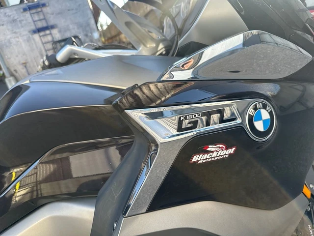 2018 BMW, 37 000 km, dovoz Kanada — foto 4 z 5