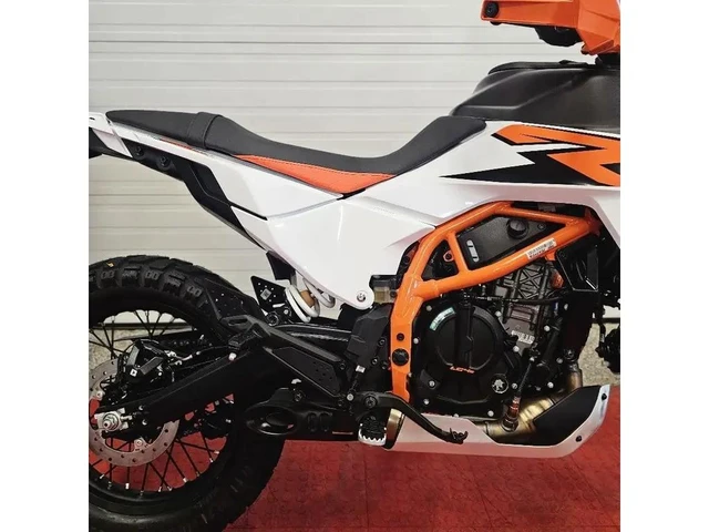 2026 KTM, dovoz Kanada — foto 4 z 5