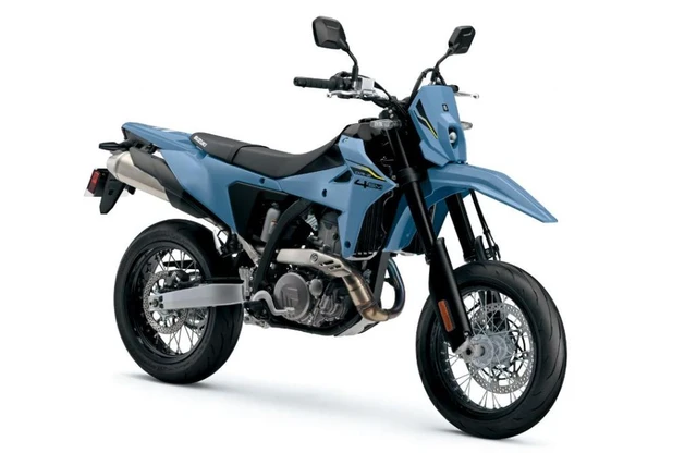 2025 Suzuki, dovoz Kanada — foto 2 z 2