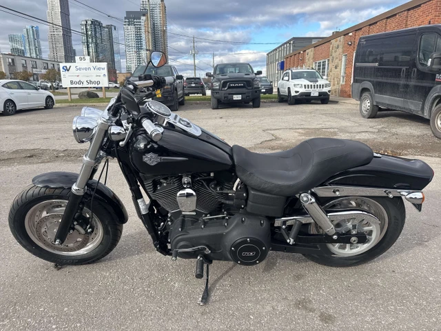 2012 Harley-Davidson, 29 713 km, dovoz Kanada — foto 2 z 5