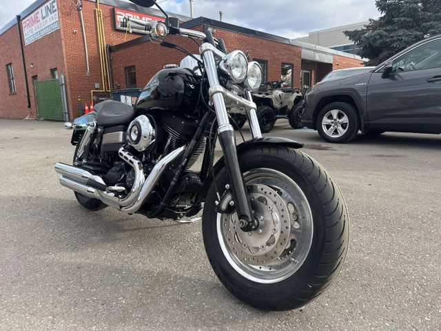 2012 Harley-Davidson, 29 713 km, dovoz Kanada — foto 4 z 5