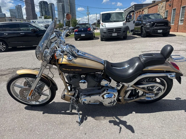 2003 Harley-Davidson, 14 098 km, dovoz Kanada — foto 2 z 5