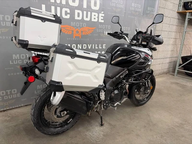 2018 Suzuki, 48 661 km, dovoz Kanada — foto 4 z 5