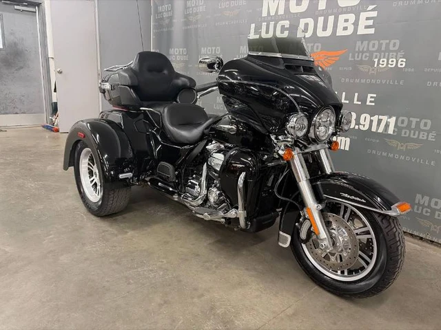 2017 Harley-Davidson, 24 426 km, dovoz Kanada — foto 2 z 5