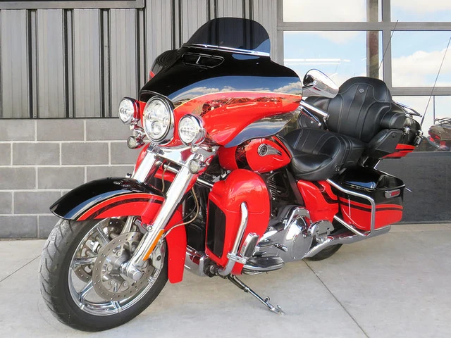 2016 Harley-Davidson, 61 135 km, dovoz Kanada — foto 2 z 5