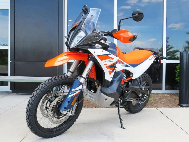 2026 KTM, 1 km, dovoz Kanada — foto 2 z 5