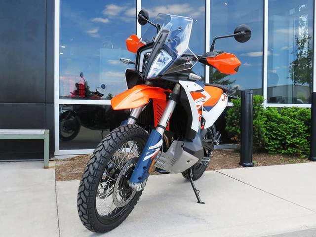 2026 KTM, 1 km, dovoz Kanada — foto 4 z 5