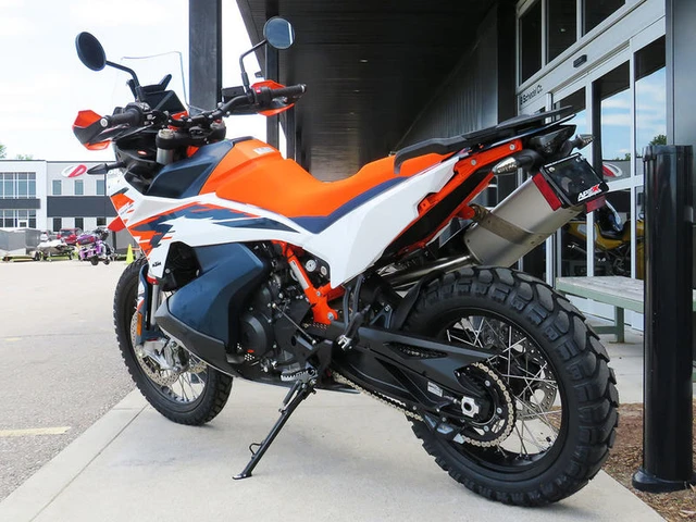 2026 KTM, 1 km, dovoz Kanada — foto 5 z 5