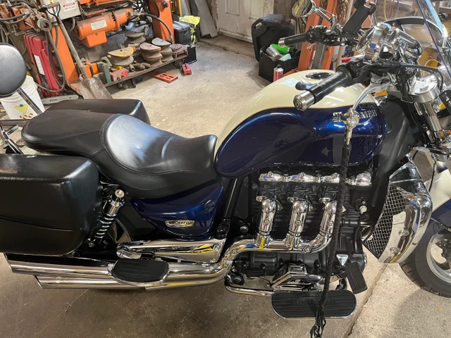 2008 Triumph, 40 000 km, dovoz Kanada — foto 2 z 4