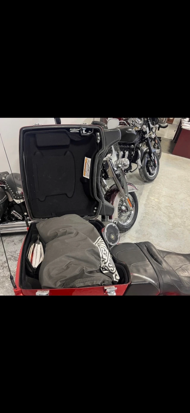 2008 Harley-Davidson, 46 300 km, dovoz Kanada — foto 2 z 5