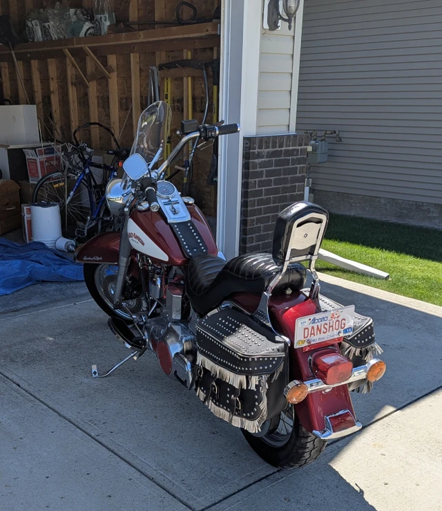 1990 Harley-Davidson, červená, 39 561 km, dovoz Kanada — foto 2 z 5