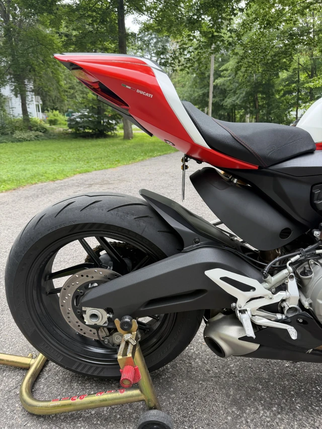 2018 Ducati, 20 000 km, dovoz Kanada — foto 3 z 4