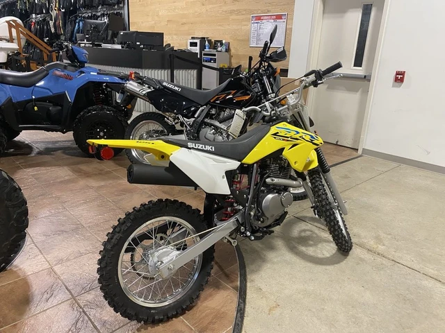 2026 Suzuki, 1 km, dovoz Kanada — foto 2 z 3
