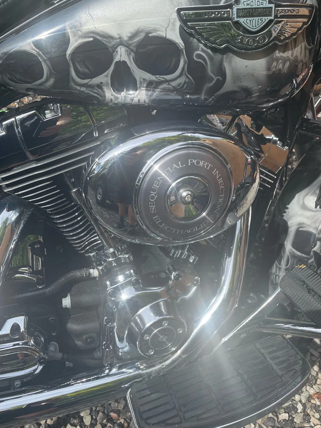 2003 Harley-Davidson, 8 700 km, dovoz Kanada — foto 3 z 5