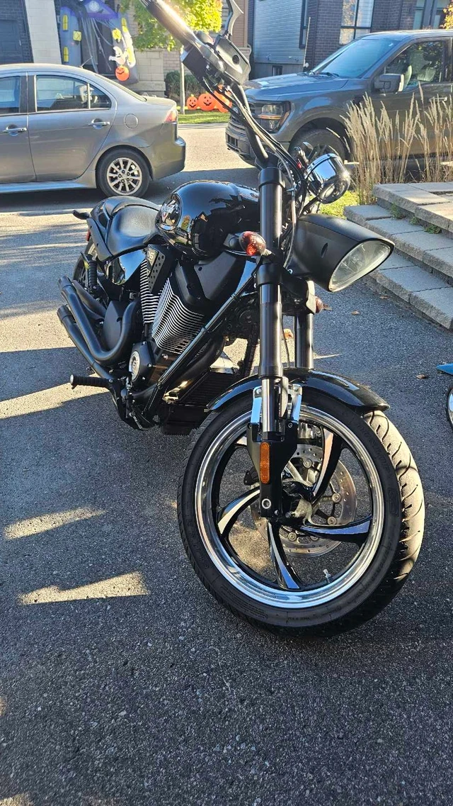 2015 Victory, 23 000 km, dovoz Kanada — foto 2 z 5