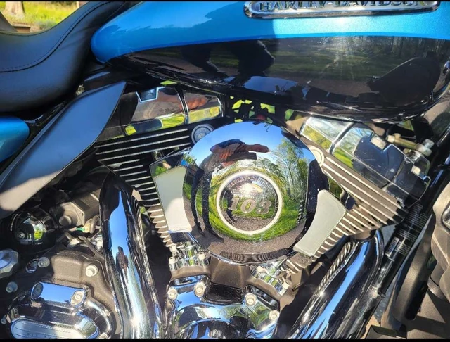 2011 Harley-Davidson, 23 500 km, dovoz Kanada — foto 3 z 5