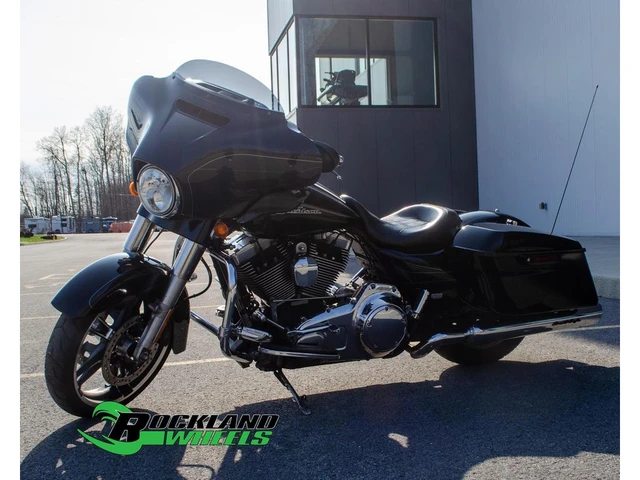 2014 Harley-Davidson, 47 890 km, dovoz Kanada — foto 5 z 5
