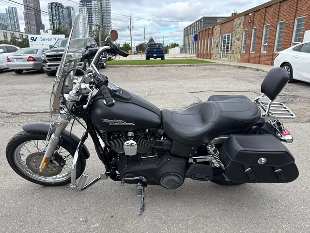 2008 Harley-Davidson, 57 677 km, dovoz Kanada — foto 2 z 5
