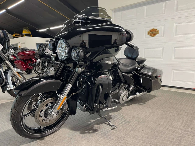 2016 Harley-Davidson, 44 820 km, dovoz Kanada — foto 4 z 5