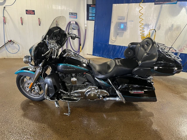 2015 Harley-Davidson, 114 900 km, dovoz Kanada — foto 2 z 5