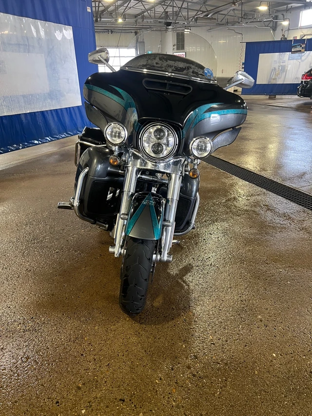 2015 Harley-Davidson, 114 900 km, dovoz Kanada — foto 3 z 5