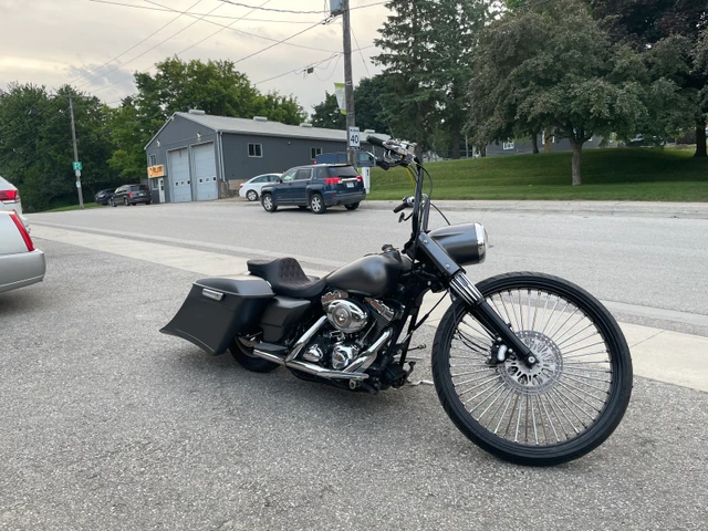 2007 Harley-Davidson, 1 km, dovoz Kanada — foto 4 z 5