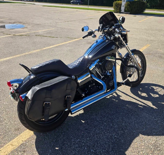 2012 Harley-Davidson, 30 250 km, dovoz Kanada — foto 3 z 5