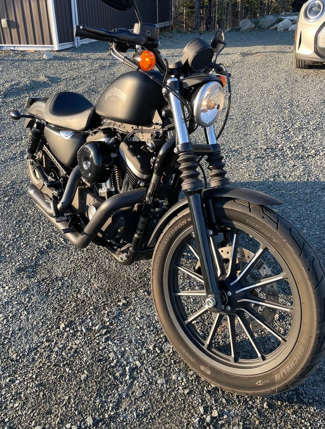 2014 Harley-Davidson, 10 000 km, dovoz Kanada — foto 2 z 5