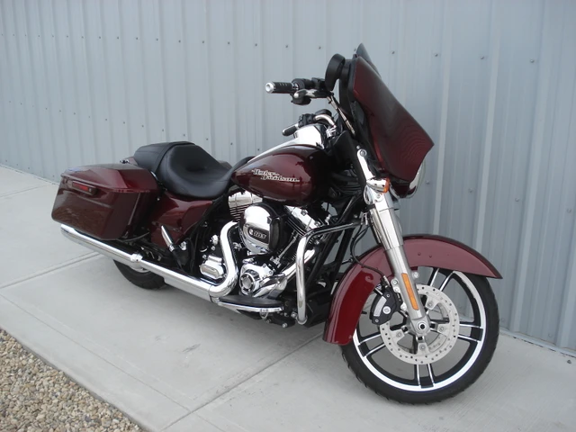 2015 Harley-Davidson, 32 518 km, dovoz Kanada — foto 5 z 5