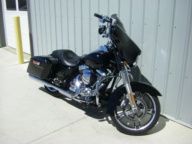 2014 Harley-Davidson, 56 337 km, dovoz Kanada — foto 2 z 5