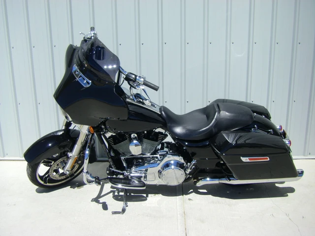 2014 Harley-Davidson, 56 337 km, dovoz Kanada — foto 4 z 5